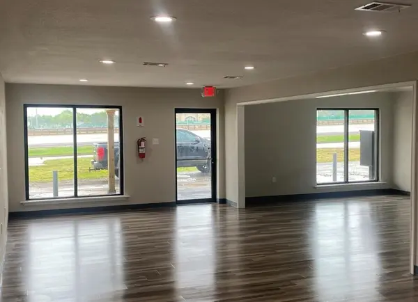 3325 IH 30, Mesquite, TX 75150