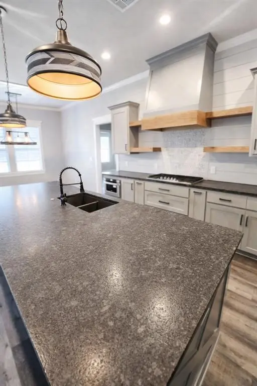 224 Fox Run Lane, Robinson, TX 76706