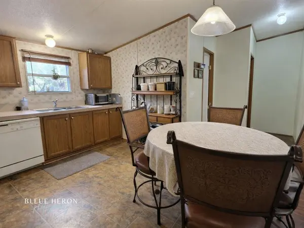 8971 Arrow Wood Drive, Greenwood, LA 71033