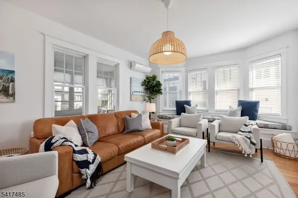 226 3rd St, Beach Haven Boro, NJ 08008