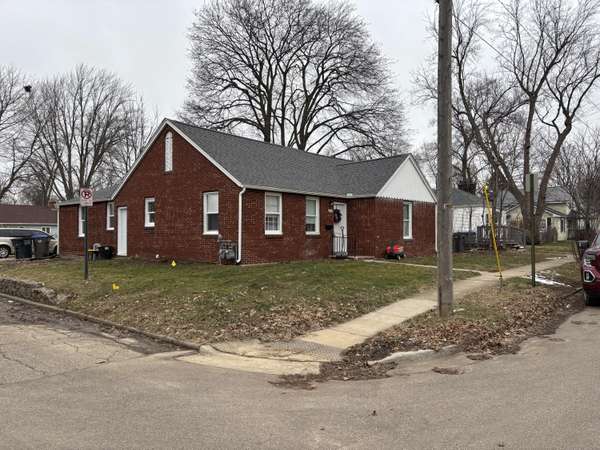 805 Michigan AVE, Sturgis City, MI 49091