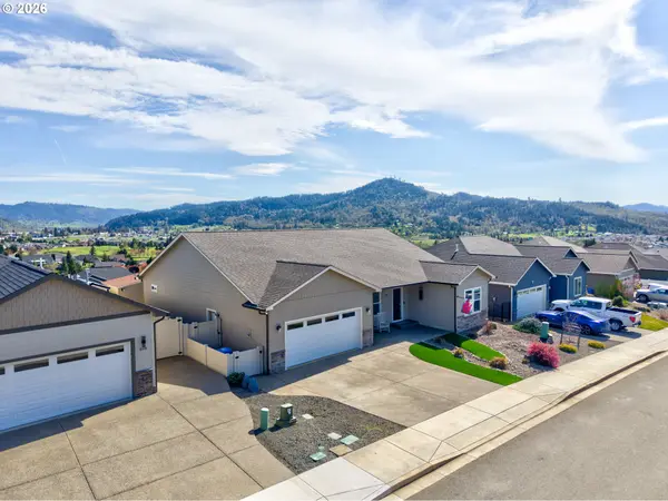 888 MEDINA AVE, Sutherlin, OR 97479