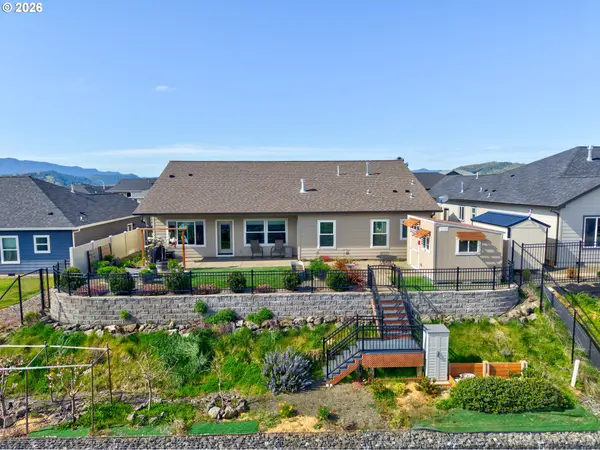 888 MEDINA AVE, Sutherlin, OR 97479