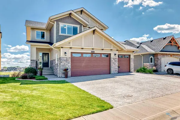 239 STONEMERE GN, Chestermere, AB T1X 0S1