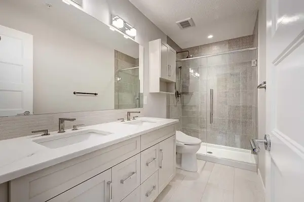 110 Greenbriar PL NW #1301, Calgary, AB X0X 0X0