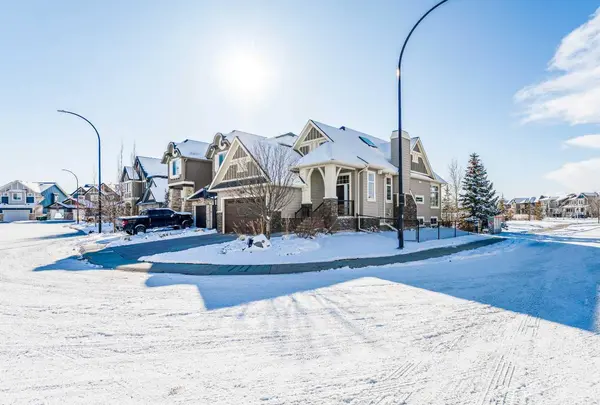 102 Coopersfield WAY SW, Airdrie, AB T4B 3Y5