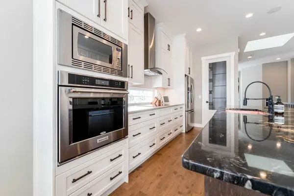 102 Coopersfield WAY SW, Airdrie, AB T4B 3Y5