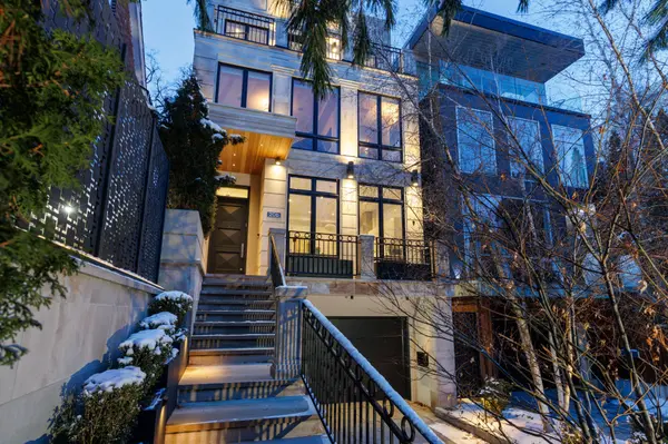 20B Woodlawn AVE W, Toronto C02, ON M4V 1G7