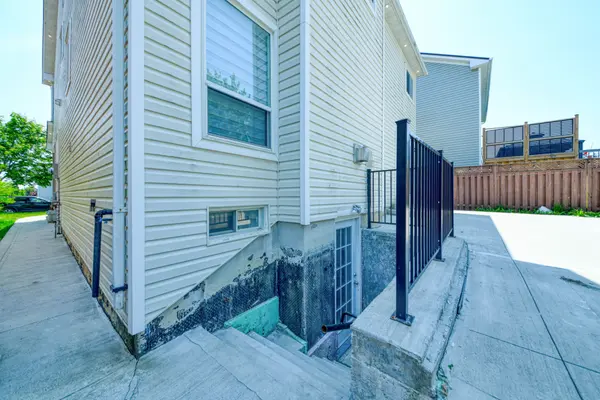 1350 Aldergrove DR #Bsmt, Oshawa, ON L1K 2Y6