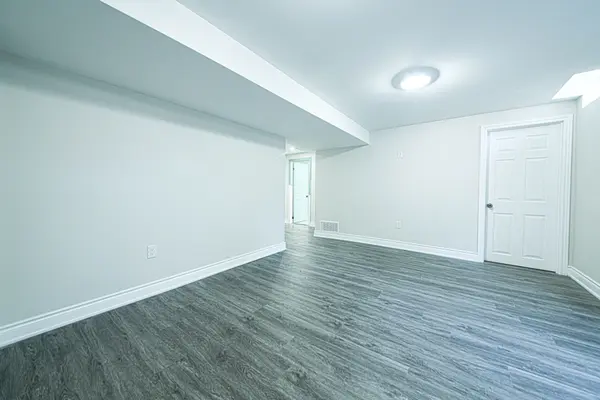 1350 Aldergrove DR #Bsmt, Oshawa, ON L1K 2Y6