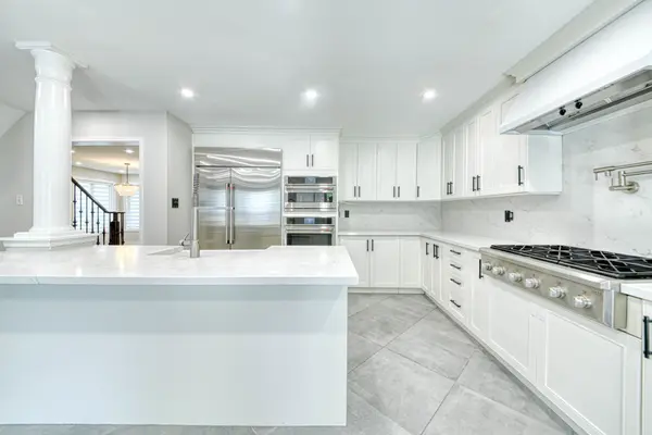 1350 Aldergrove DR #Upper, Oshawa, ON L1K 2Y6