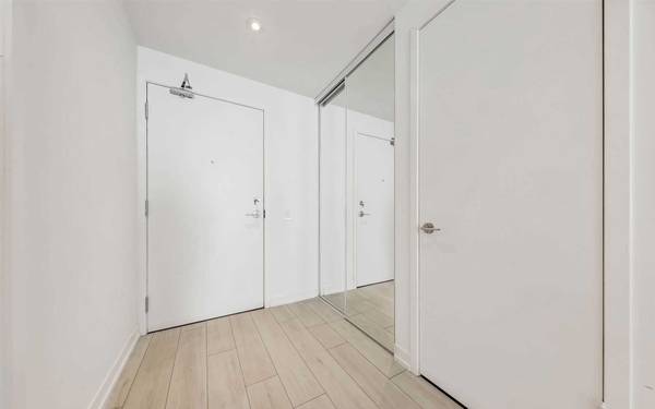 5 Buttermill AVE #2601, Vaughan, ON L4K 0J5