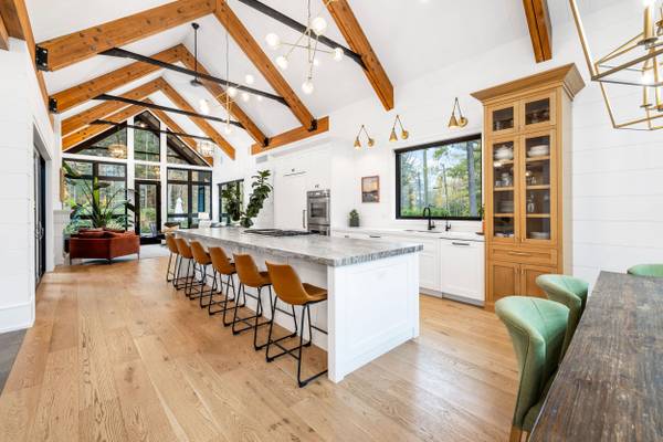 11 Sibbald CRES, Georgina, ON L0E 1R0