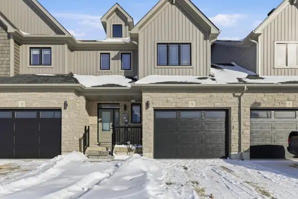 5 Swain CRES, Collingwood, ON L9Y 2L3