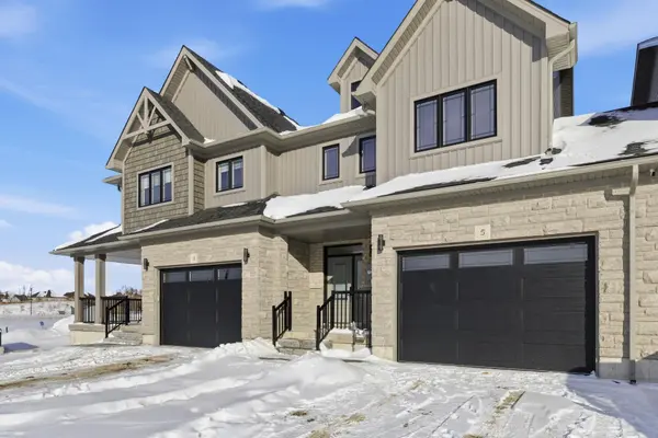 5 Swain CRES, Collingwood, ON L9Y 2L3