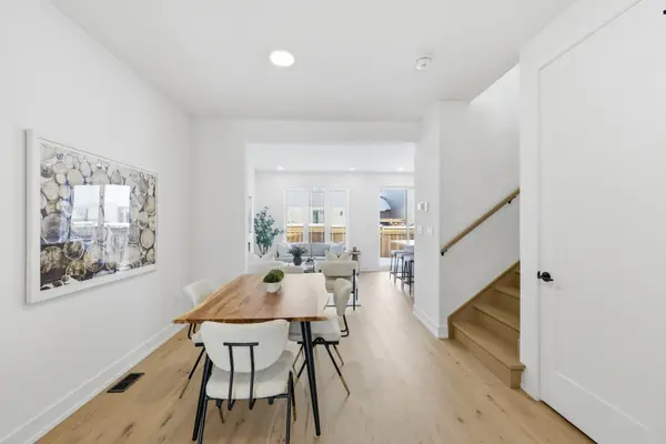 5 Swain CRES, Collingwood, ON L9Y 2L3
