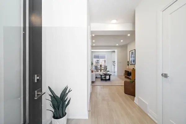 49 Swain CRES, Collingwood, ON L9Y 2L3