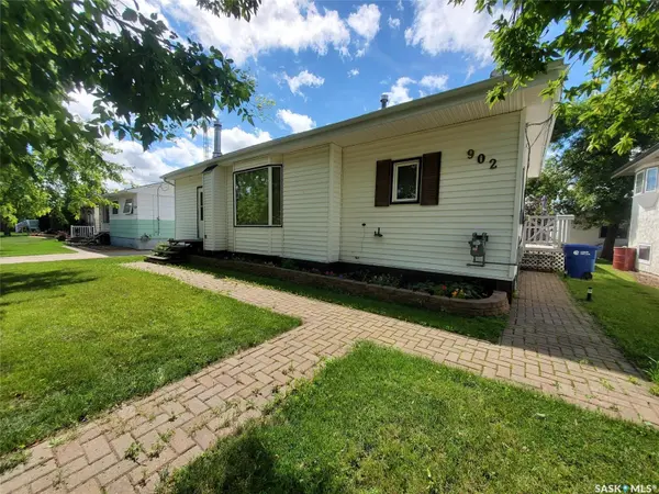 902 Francis STREET,  Grenfell,  SK S0G 2B0