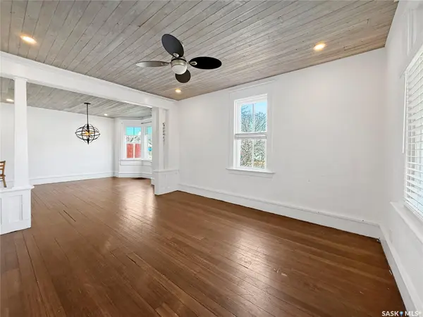 376 5th AVENUE NW, Swift Current, SK S9H 0W8