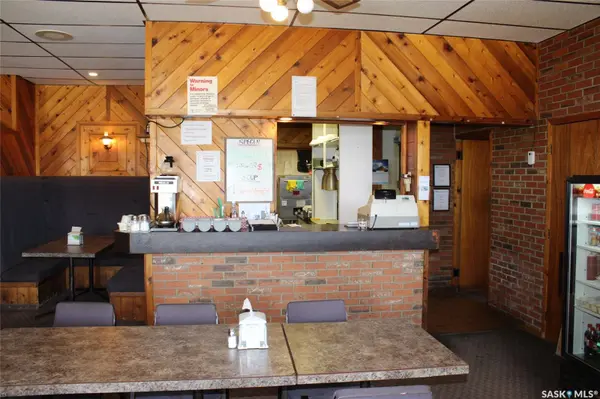 343 Redcoat DRIVE, Eastend, SK S0N 0T0