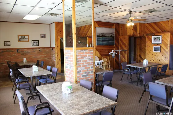 343 Redcoat DRIVE, Eastend, SK S0N 0T0