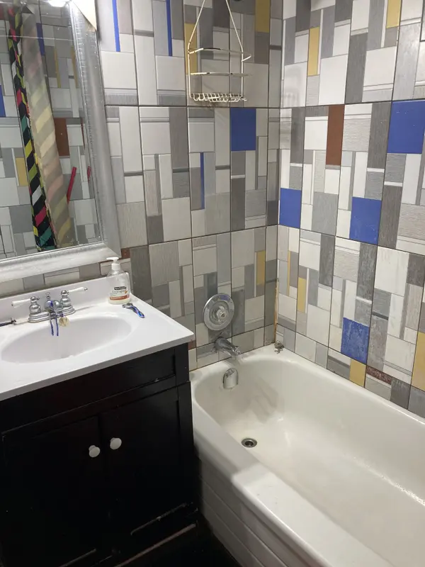 100 Lotherton Pathway #1202, Toronto W04, ON M6B 2G8