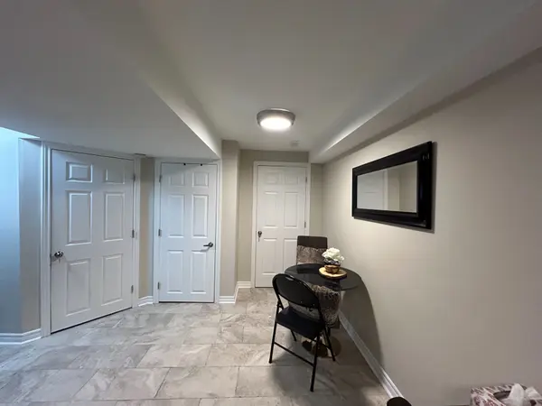 5147 Angel Stone DR #2, Mississauga, ON L5M 0L5