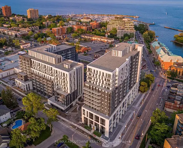 133 Bronte RD #B0201, Oakville, ON L6L 3C1