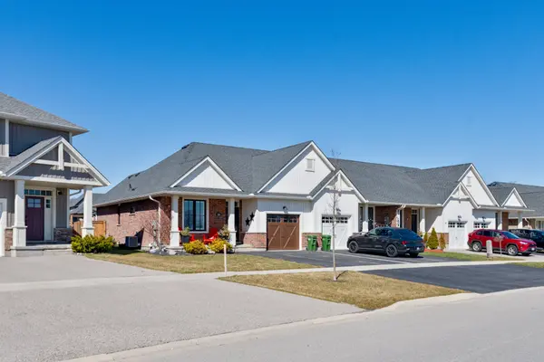 24 Renaissance DR, St. Thomas, ON N5R 0J9