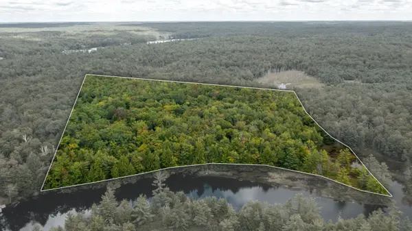 0 Muskoka River N/A, Bracebridge, ON P1L 0K3