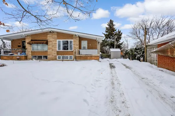 5 Carrington CT, Hamilton, ON L9A 4N5