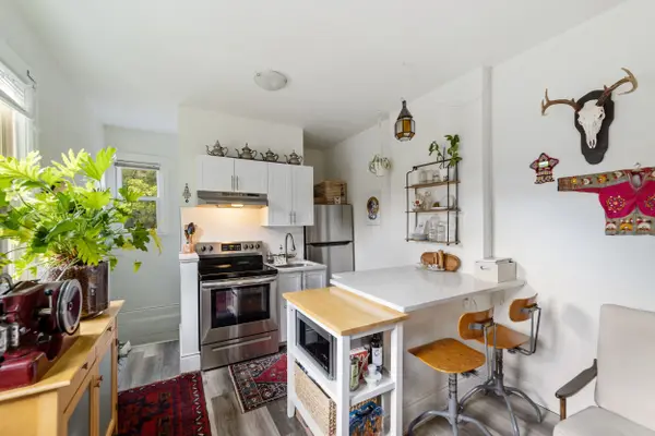 188-190 Caroline ST S, Hamilton, ON L8P 3L2