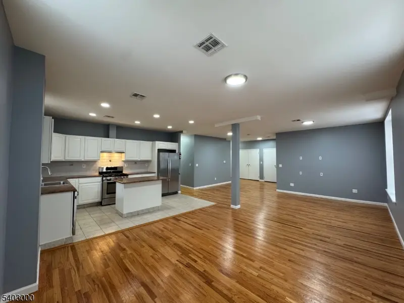 610 Devon St #3, Kearny Town, NJ 07032