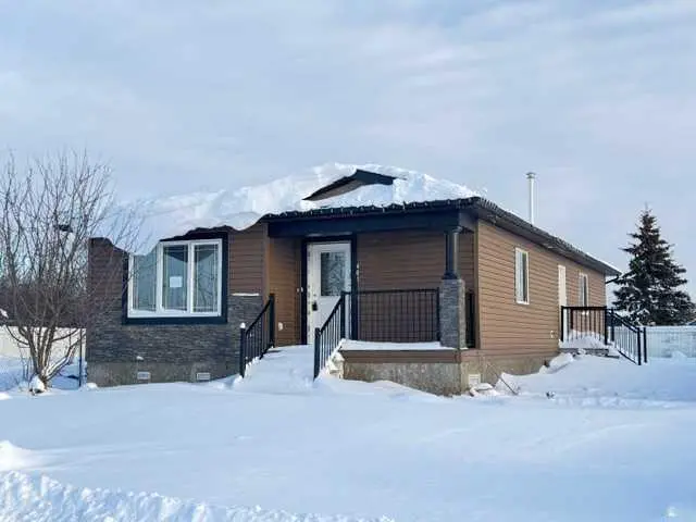 401 12 ST SW, Slave Lake, AB T0G 2A4