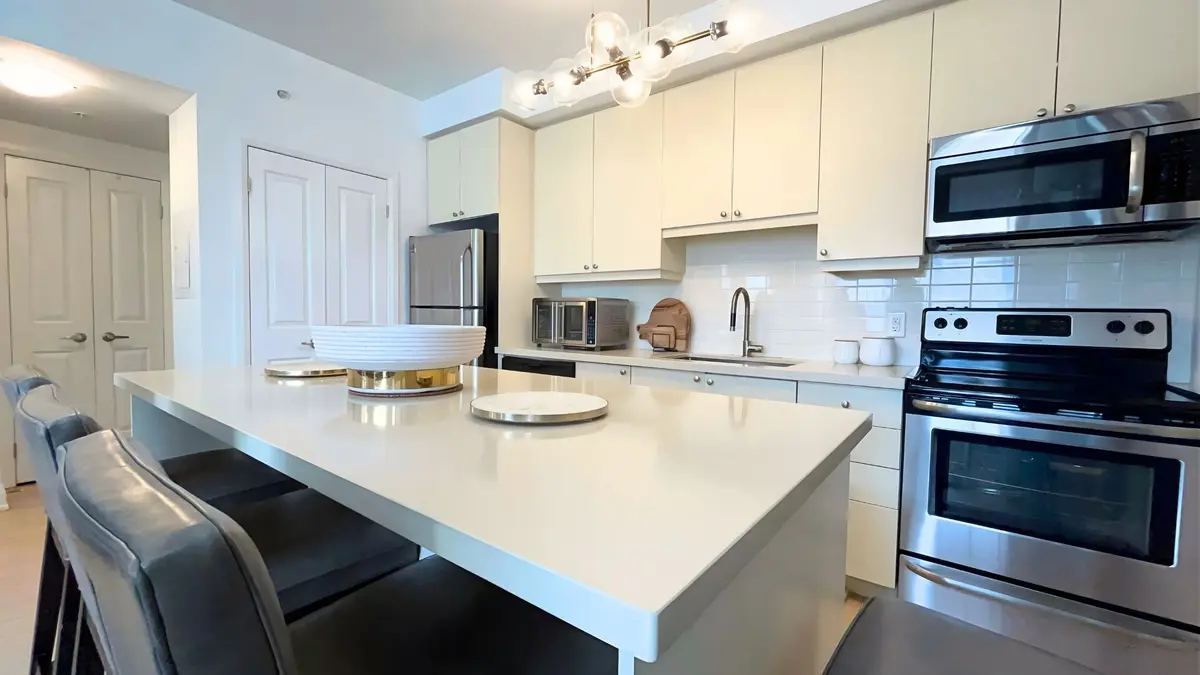 12 Woodstream BLVD #118, Vaughan, ON L4L 8C3