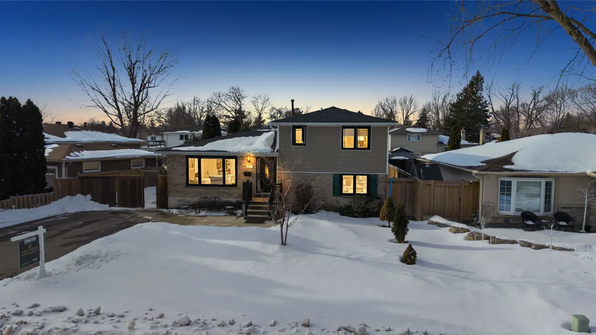 37 Ferndale CRES, Brampton, ON L6W 1G1