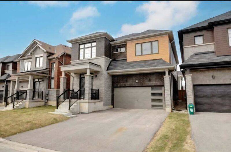 19 Malcolm CRES, Haldimand, ON N3W 0C8