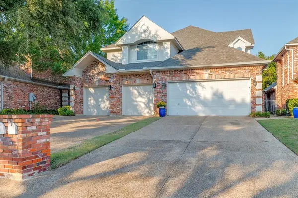 529 Lochngreen Trail, Arlington, TX 76012