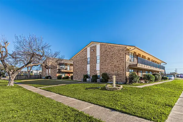 104 S 11th Street, Garland, TX 75040