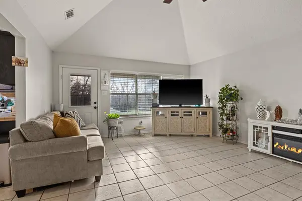 2927 Old Paris Road, Mount Pleasant, TX 75455