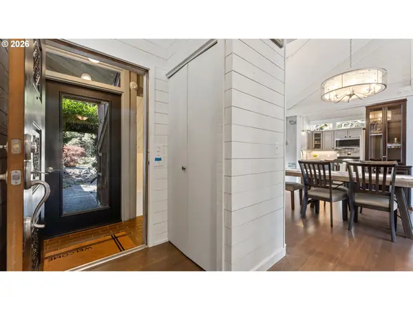 1320 INGERSOLL ST, Coos Bay, OR 97420