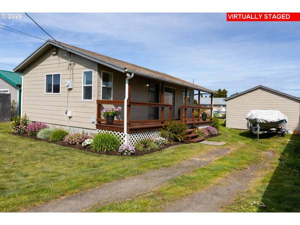 130 N 7TH ST, Lakeside, OR 97449