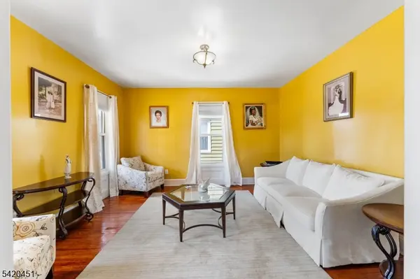 150 W 5Th Ave, Roselle Boro, NJ 07203