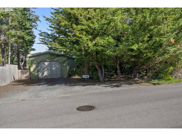 336 19TH ST, Port Orford, OR 97465