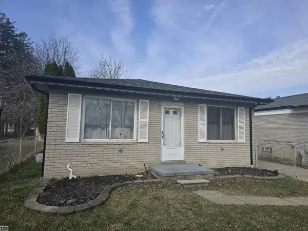 35061 Kirby ST, Clinton Twp, MI 48035