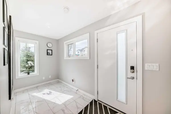 71 Skyview Ranch AVE NE, Calgary, AB T3N 1Y8