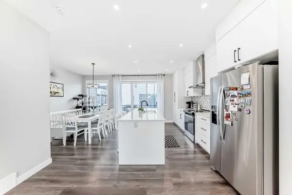 71 Skyview Ranch AVE NE, Calgary, AB T3N 1Y8