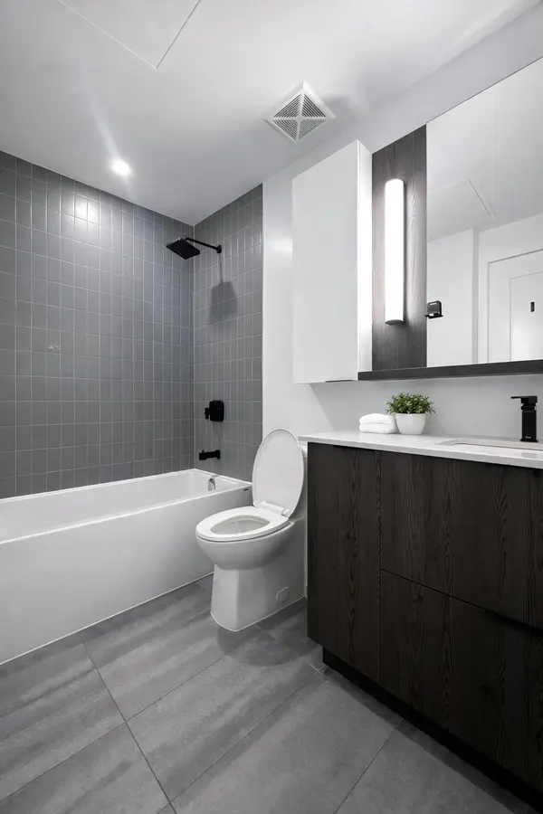 5 Defries ST #1108, Toronto C08, ON M5A 0W7