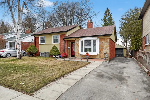16 Vankirk RD, Toronto E04, ON M1P 1M7