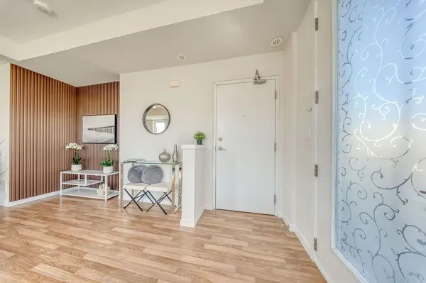 1711 Pure Springs BLVD #304, Pickering, ON L1X 0E3